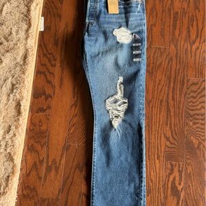 Levi's Women's Distressed Blue Skinny Jeans